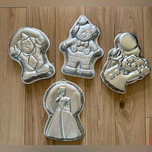 Mattel Silver Character Cake Mold Set - Clown & Princess Figures